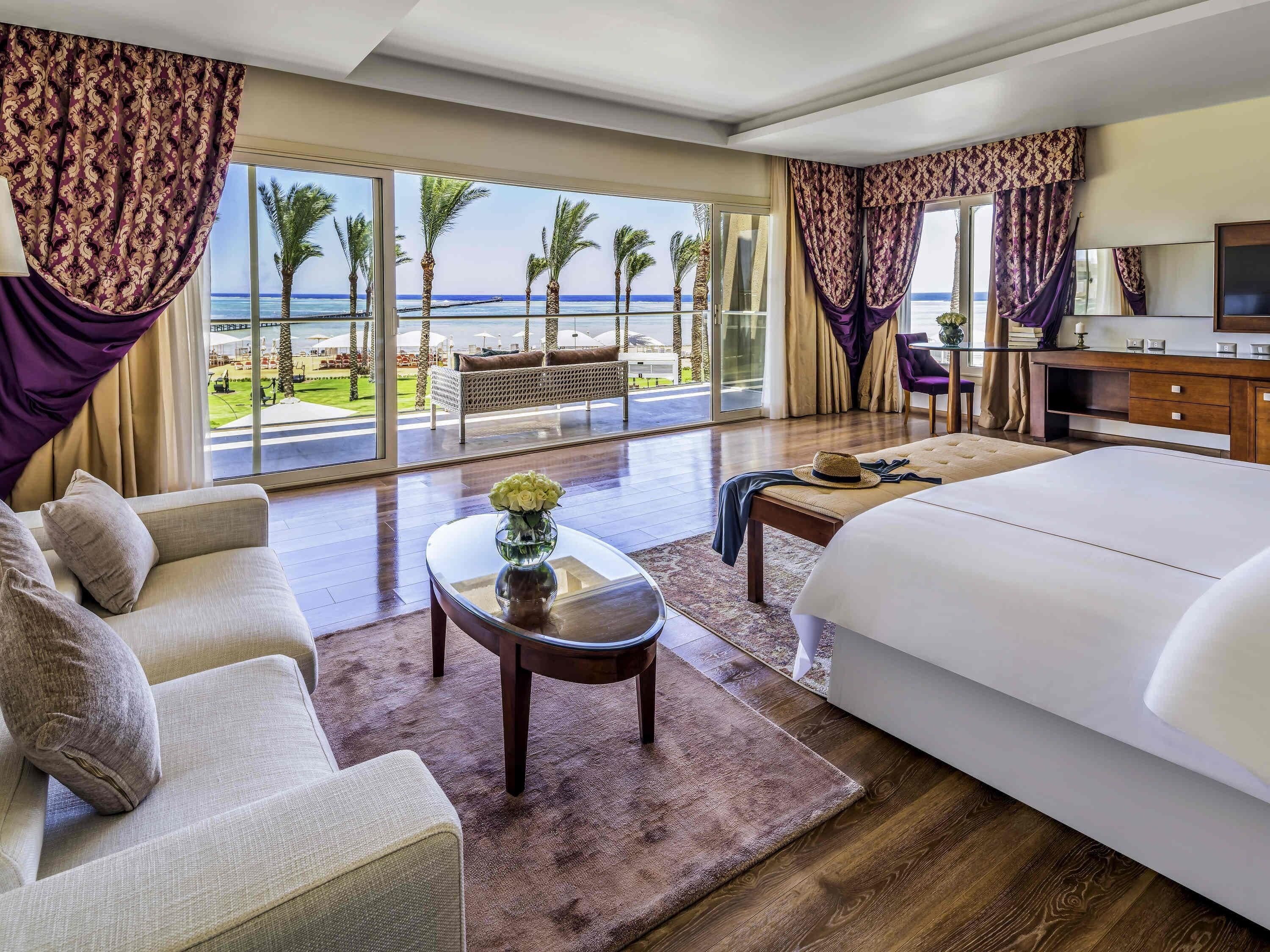 Vandpark med rutsjebaner ved Rixos Premium